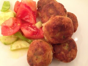 Patatokeftédes and a little salad